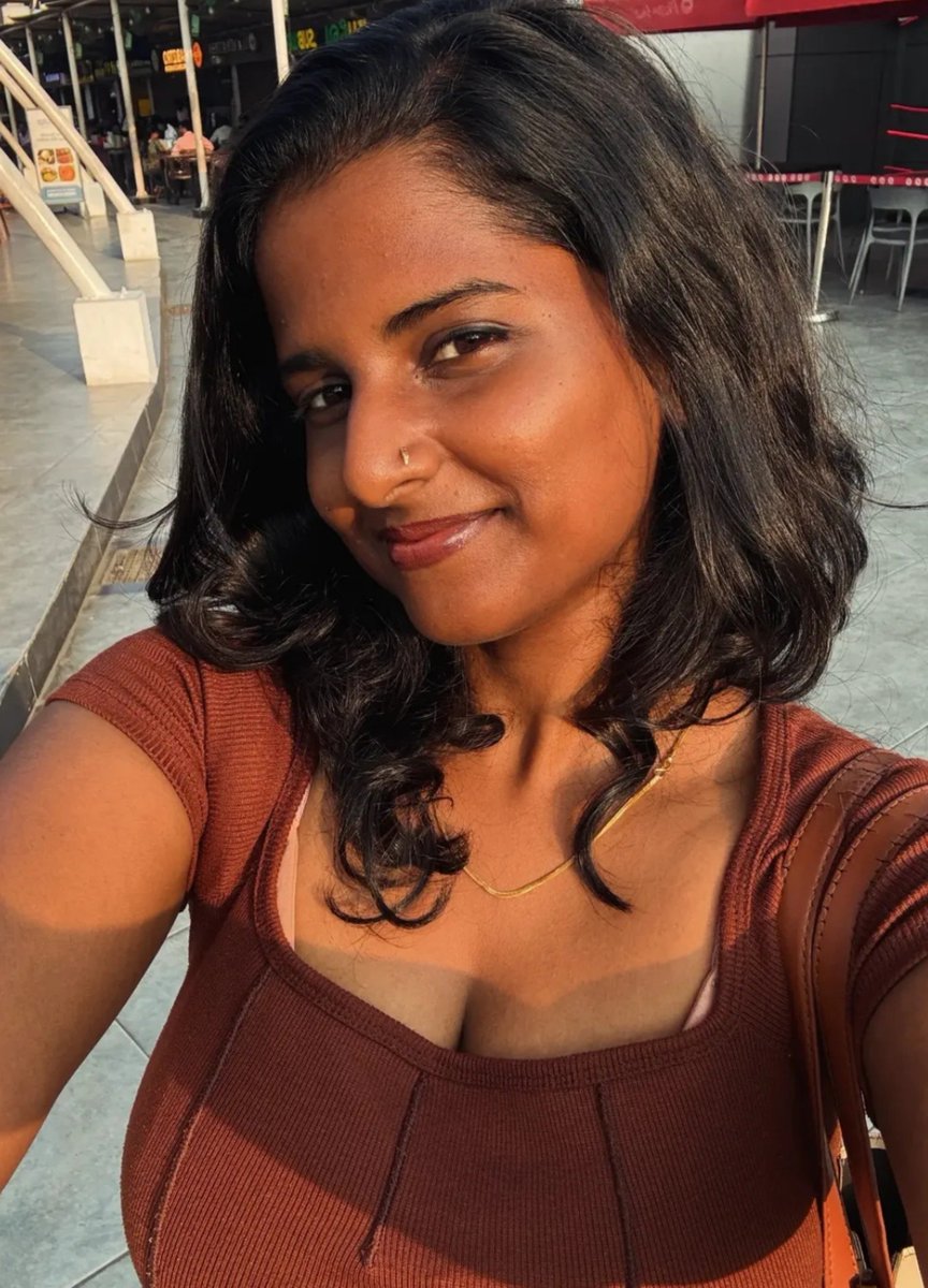 ShrukunaX's tweet photo. Cocoa complexion, main-character energy. 🍫✨ https://t.co/BCzyT2l2ps