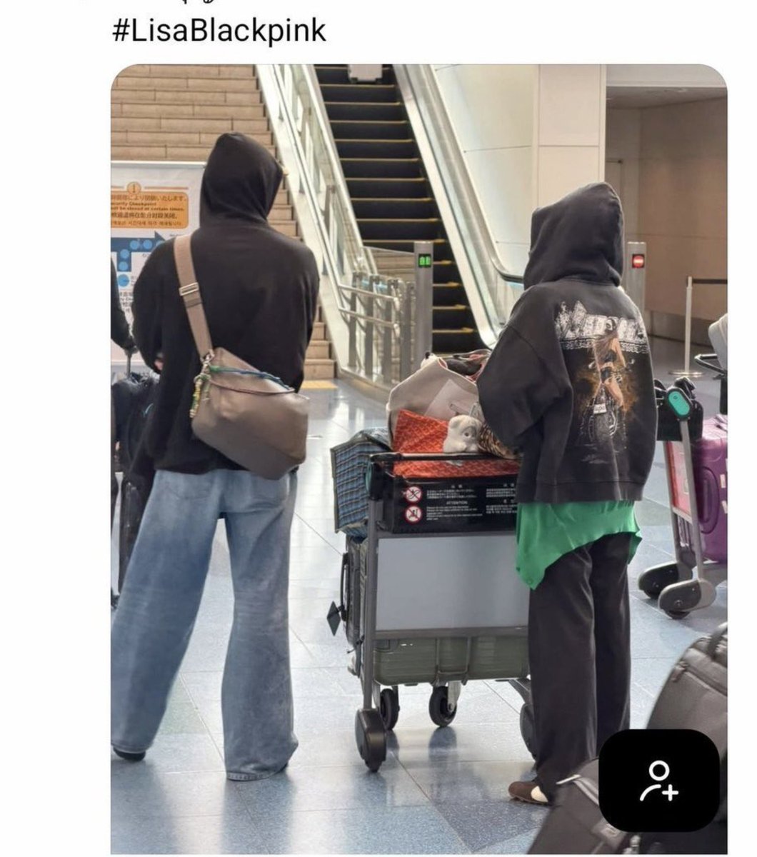 Appleyamayu's tweet photo. Lisa, don't be surprised if your album and song fail on October 23rd. You're upsetting your fandom too much, you've demotivated us very much, keep dating this nugu guy who's sucking your popularity, money, attention and luck out of you, I'm shocked by you @wearelloud https://t.co/SIeNn9gYq2