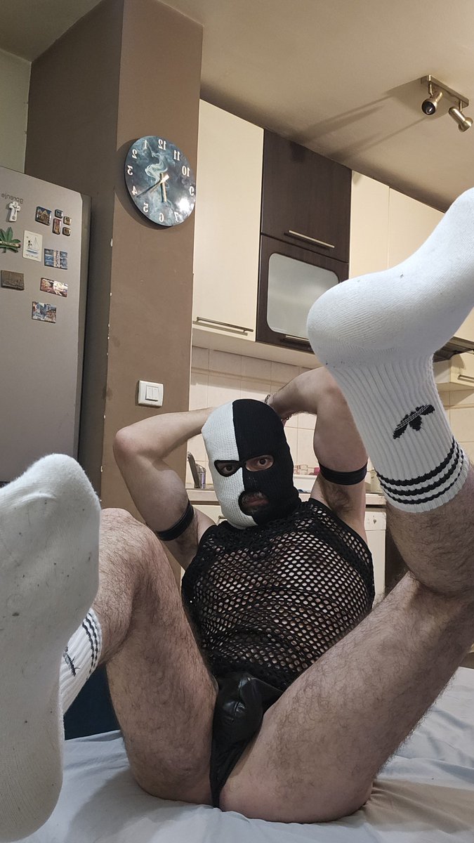 BeardedCro's tweet photo. #gay #gaypics #gaykinky #maskedgay #gaycroatia #gaybalkan https://t.co/6RPCClfKGk