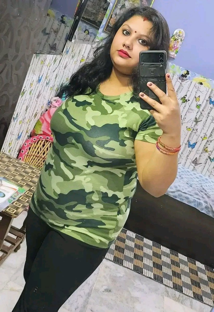 MayaShri0's tweet photo. “Tum paas hote ho na, toh meri saari sharafat khud-ba-khud gayab ho jaati hai… ❤️‍🔥” https://t.co/jwRqNHsx0E
