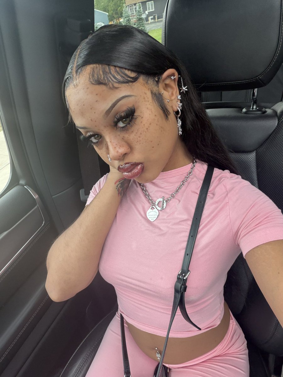 prettyamirii's tweet photo. all natural https://t.co/pta1xcB9zf