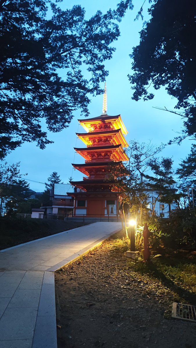 yuiDB321's tweet photo. 社員旅行ですごい写真撮れた https://t.co/DLPPC0cjDz