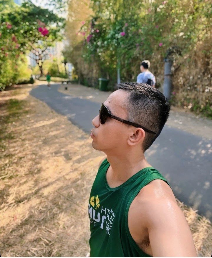 rockiemoment's tweet photo. The finish line is just a celebration of the discipline built in the quiet moments. Training for my first marathon isn't easy, but showing up for myself every single day makes every mile worth it. #MarathonTraining #FirstMarathon https://t.co/3bhRbhTqJU