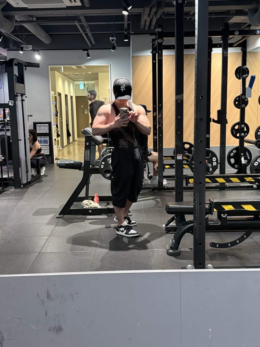 shunkuron96's tweet photo. @uyo_rito ありがとーー！筋肉しか勝たん
筋肉お裾分けしとく💪 https://t.co/yPxqpMCALQ