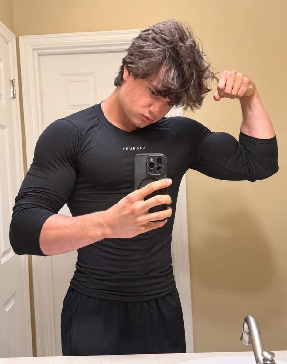 MasterJames45's tweet photo. Fast DEEP RTGame

2/2/2 
2com 
3min

Let’s ruin him 😈😈😈 https://t.co/08Ri6gI5Ei