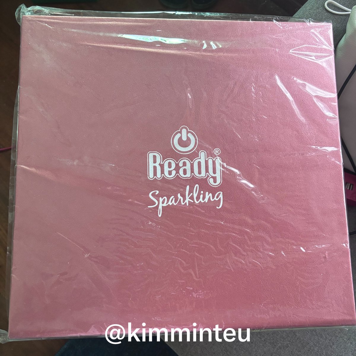 kimminteu's tweet photo. ส่งต่อ boxset ready หลิงออม (ยังไม่เคยแกะ)
ได้ของตามรูปที่ 2 ค่ะ

500฿ ส่งฟรี ems 

ปล. กล่องใหญ่มากกกกกก

#ตลาดนัดหลิงออม https://t.co/0LATjrQSz6