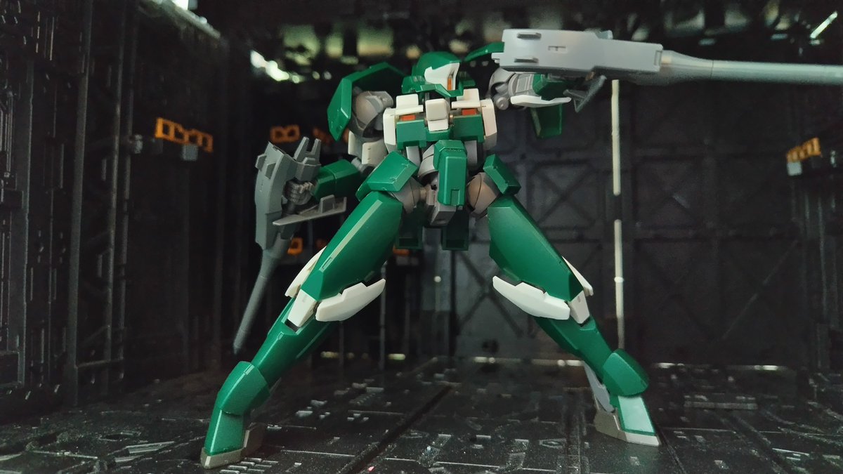 arms285002's tweet photo. #ガンプラ
HG レギンレイズを部分塗装で完成ー。
いつも通りにメラミンスポンジつや消ししてるが、今回のグリーンは特に効果がある気がする

ツインパイルカッコ良いな…。昔はそう思わなかったけど。 https://t.co/dDh5n16AIU