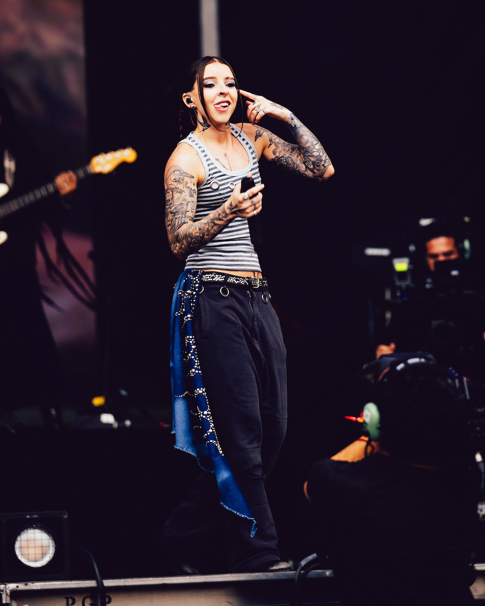 aclfestival's tweet photo. WASSUP ❤️‍🔥 @itsyoungmiko 

📸: Charles Reagan https://t.co/jhTQwqll1H