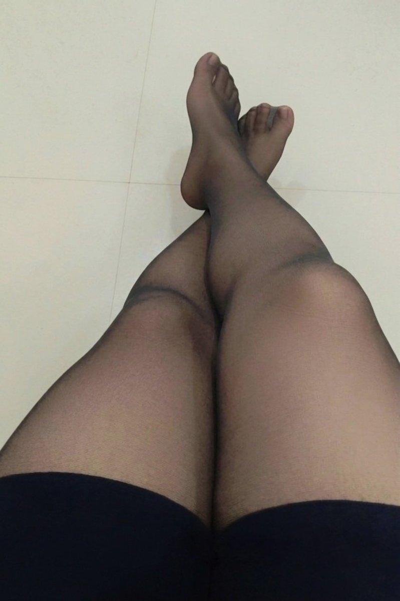 Evaaaaalicious's tweet photo. Why aren't you on your knees yet? Apologise!! #femboy https://t.co/QoJm1pN2iA