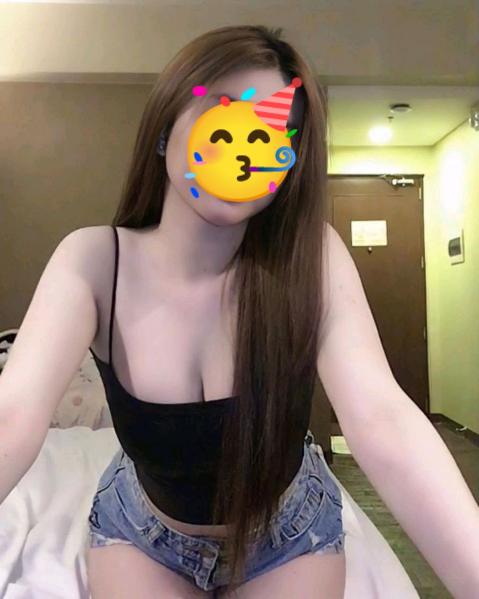 JacqueMccop0's tweet photo. 🐱💡เรื่องไฟฟ้ากระแสตรง
หลอดไฟมีความต้านทาน 5 โอห์ม ต่อไฟ 10 โวลต์ มีกระแสไหลเท่าใด? 🌶️🫦
ใช้กฎของโอห์ม I = V/R ตอบ 2 แอมแปร์ จ้า 😈✨!!!//

🆔 https://t.co/cxa8JYOdf1

💚รับงานโคราช 💚
#รับงานโคราช
#นวดโคราช
#โคราช
โคราชในเมือง 🤩🥰 https://t.co/OG7fTAbJx7