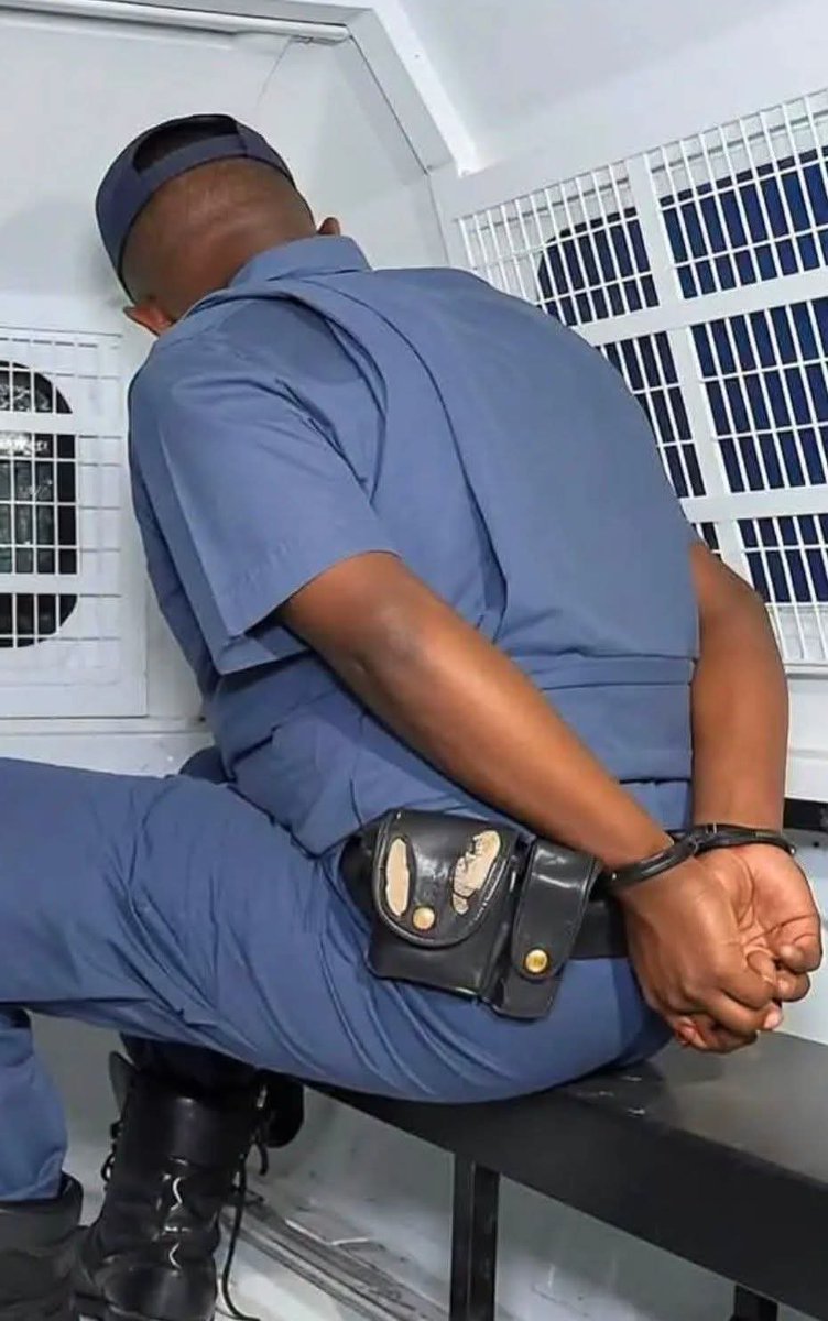Patriot_S_A's tweet photo. A 50-year-old police officer from Springs in Ekurhuleni is facing a rape allegation after he was arrested in connection with an incident allegedly committed inside the Katlehong Police Station. https://t.co/nzBoSriKIH