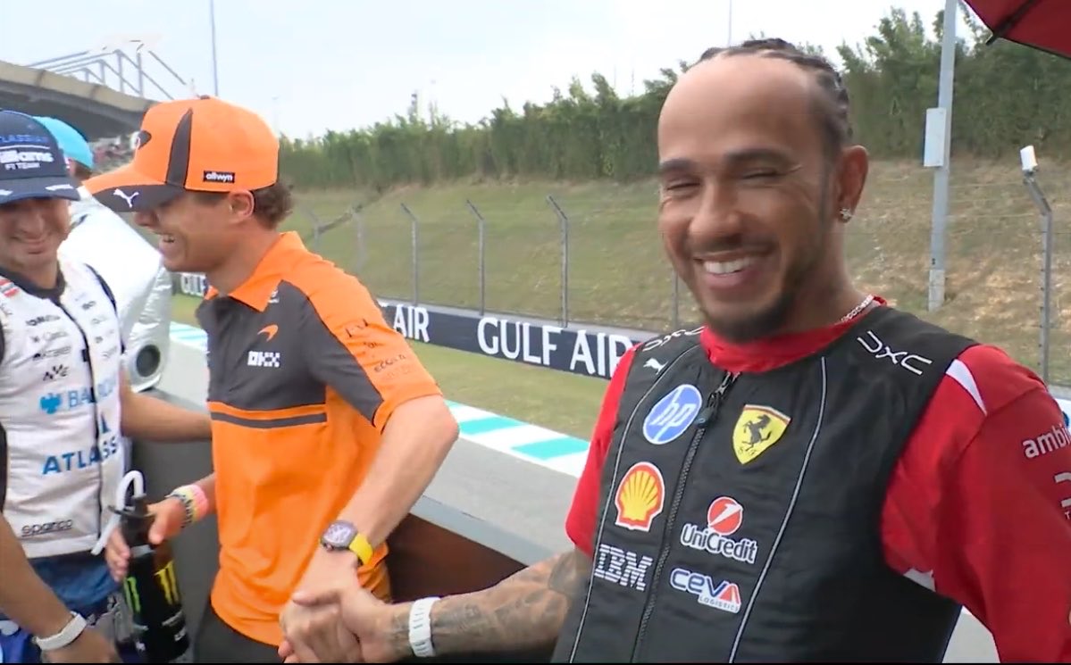 simscircuit's tweet photo. LEWIS AND LANDO 😭 https://t.co/KZutRblwjG