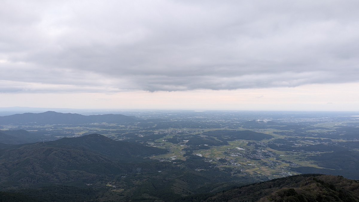 Kyzt__'s tweet photo. 筑波山、女体山山頂ー！
（877m）
ロープウェイからだと10分くらいで登れるのねw
#女体山 #筑波山 #つくば市 https://t.co/l44On5vyFJ