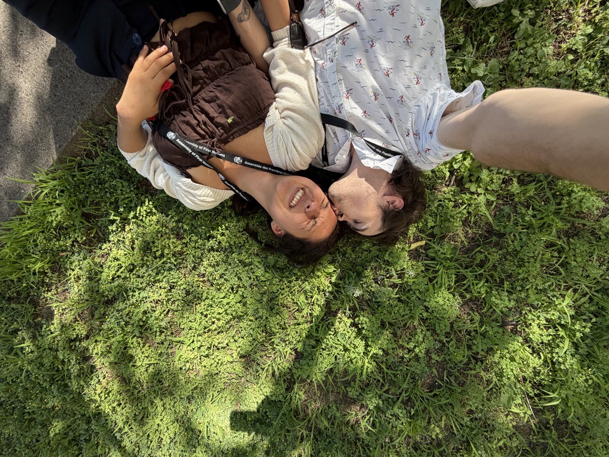 pnsivebread's tweet photo. It’s a wonderful day because it is my beautiful girlfriends birthday today!!

Mno dibishkaa, Happy Birthday my honey and challah ♥️🎉 https://t.co/xAtPJ0CwbX