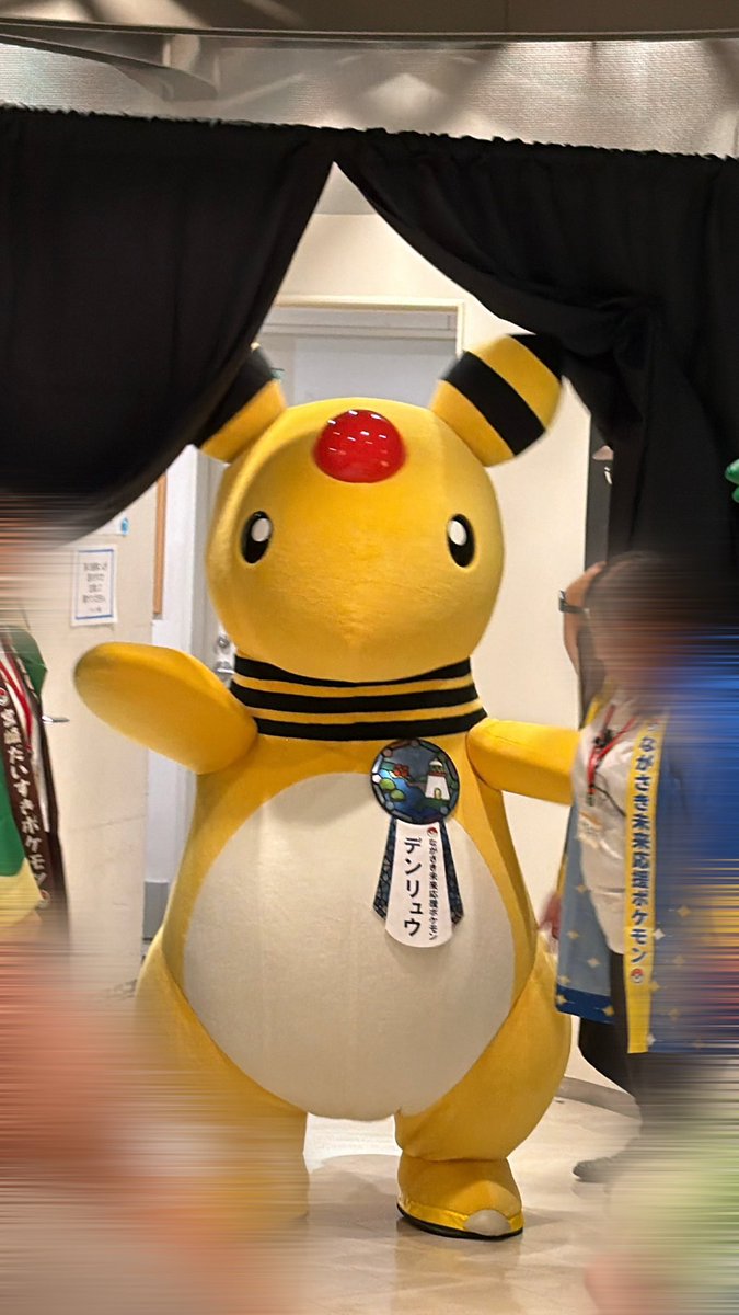 hrhs_cm's tweet photo. ✧＼\ ٩( 'ω' )و /／✧ https://t.co/osy4PP0HW2