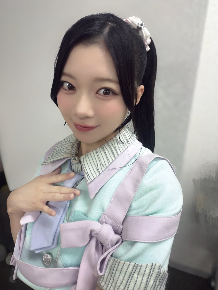 murayama_yuuka's tweet photo. スペシャルライブin福岡
ありがとうございました！🍜⋆˙⟡

福岡ただいまだったよ〜☺️
沢山声も出してくれてありがとう!!
とっても楽しかった〜！

また福岡行けますように〜！💭
今日はサイドポニー👱‍♀️
#ニアジョイ #サマーツインテール https://t.co/bCfl80MiZK