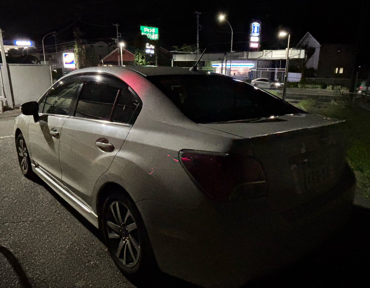Spring_Sun01's tweet photo. やっと雨がひと段落したので洗車 #subaru #スバル #愛車 https://t.co/aQGEwYARVD