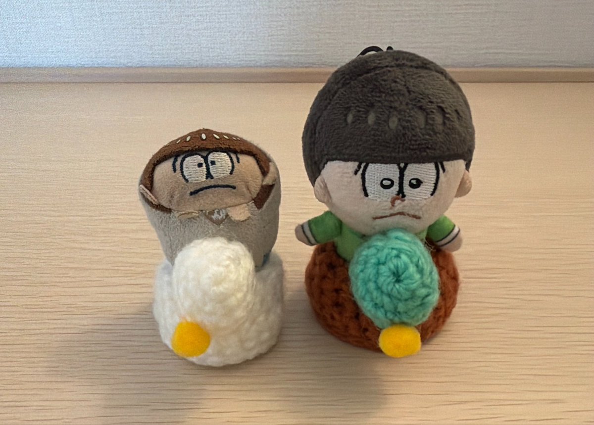 011transel's tweet photo. (•́.•̀)「あひるさんですっ！」

(•́c•̀)「かもさんです」

(•́.•̀)「あとでこうたいね。」

(•́c•̀)「うん。」

(•́.•̀)「クリスマス！♬«٩(* ॑꒳ ॑*)۶»♬」

(゜︵゜)「まだはやいよ…」

ちびちゃたちが大好きなもぐもぐ屋(@nanaminuilove )ななみさんのお洋服です。 https://t.co/vfewweNGDb