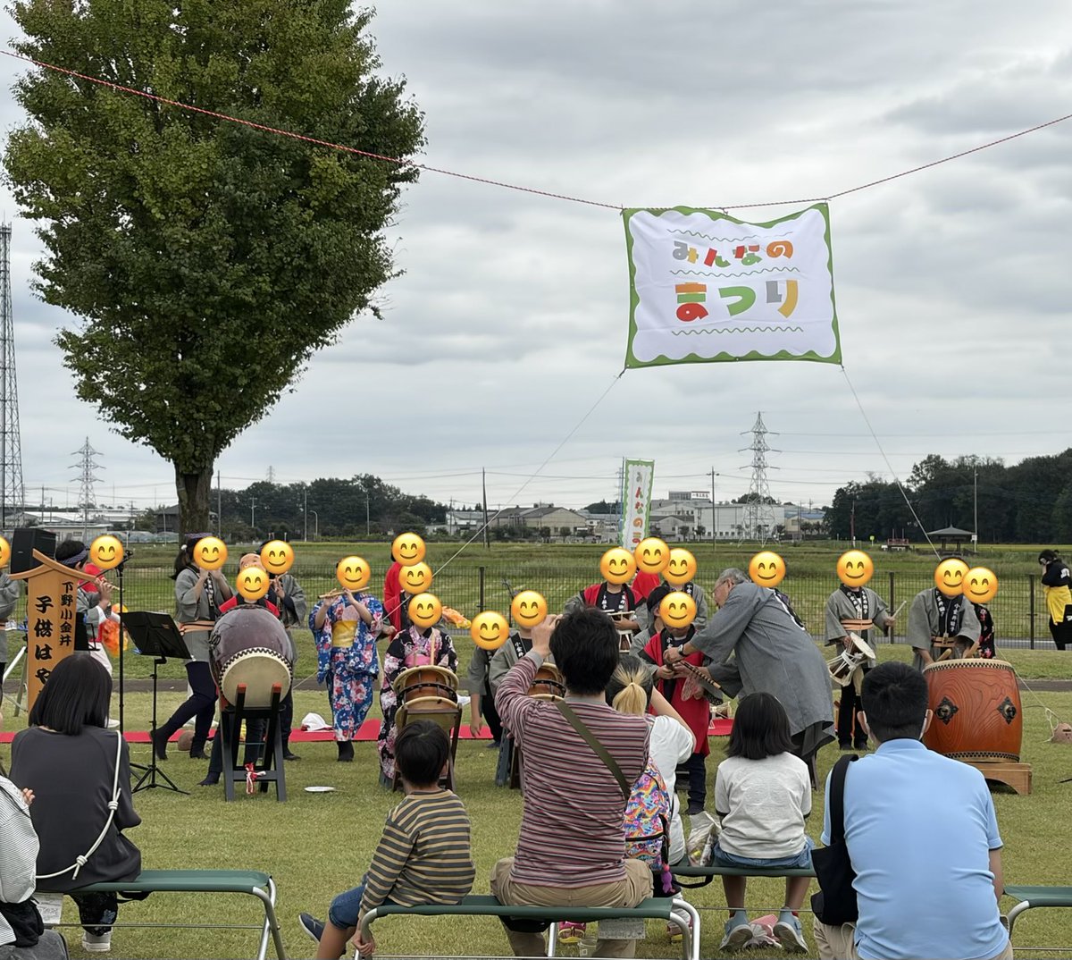 tomoko_ngc's tweet photo. 【栃木県下野市】
本日は、東方台地みんなのまつりに行ってきました！
会場では、お囃子などのステージイベントやさまざまな出店があり、たくさんの方で賑わっていました😊

子どもから大人まで地域の人々が集まり、世代を超えて楽しめるお祭りは素晴らしいですね！
こうした交流の場が、顔の見える関係や地域のつながりにつながっていくのだと思います🌸

準備・運営に携わった皆さま、楽しい時間をありがとうございました！

#下野市 
#東方台地みんなのまつり 
#地域のお祭り