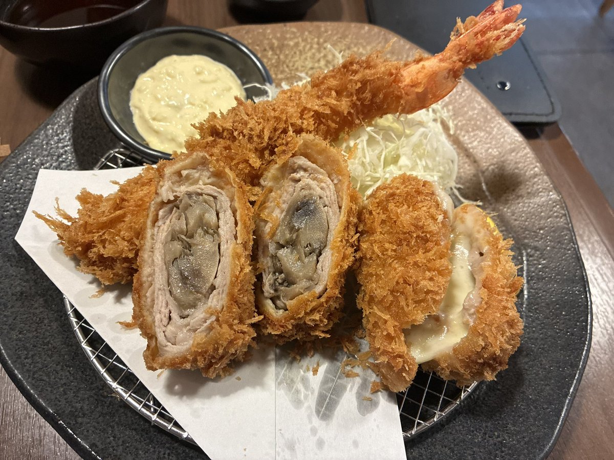 XammWd's tweet photo. 2日目はマラソン大会で5キロ走りました🏃‍♂️

近頃運動不足解消のためジム���わしゃわしゃ走ってるのですが、その成果あってか（？）一定のペースでわしゃわしゃ走れました🏃‍♂️

その後は取り憑かれるようにメロンパン、芋煮、トンカツ、、🙃

みっちり体力と胃袋が鍛えられたのでヨシ！
また来ます山形県！ https://t.co/E8VjshfJbX