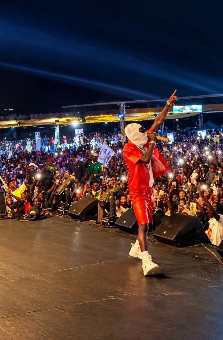 ShattaBiancaEnt's tweet photo. Ghanaian award winning Dancehall icon Shatta Wale massive #ShattaFestHo concert in the Oxygen City, Ho. 

#SBentertainment Germany https://t.co/DwyiKkxbsT
