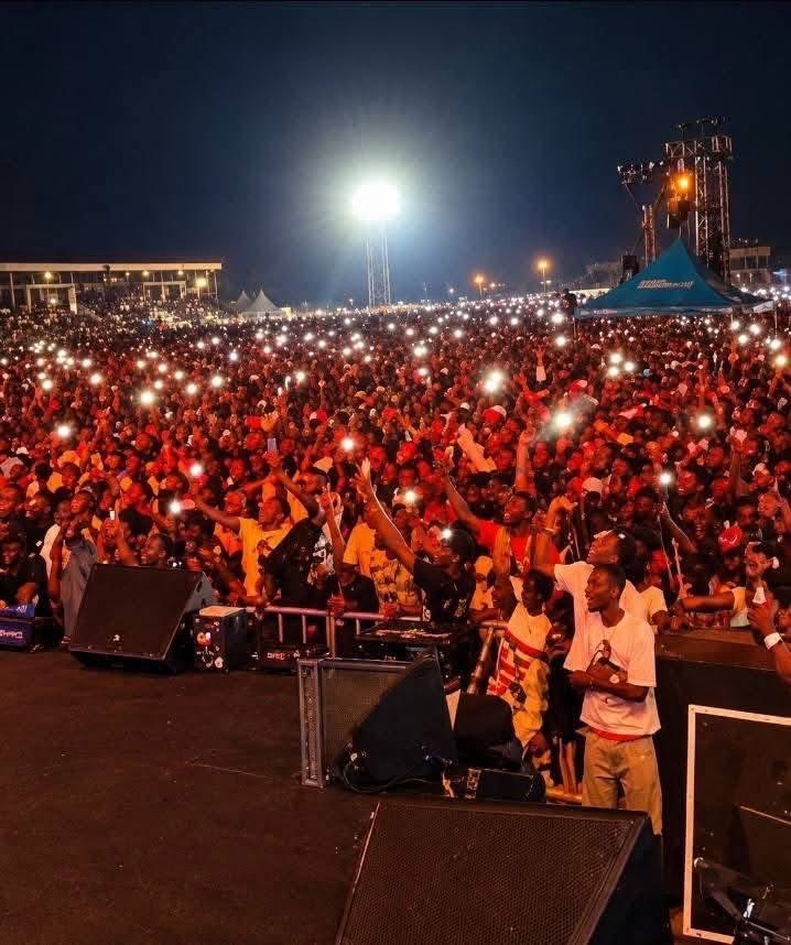 ShattaBiancaEnt's tweet photo. Ghanaian award winning Dancehall icon Shatta Wale massive #ShattaFestHo concert in the Oxygen City, Ho. 

#SBentertainment Germany https://t.co/DwyiKkxbsT