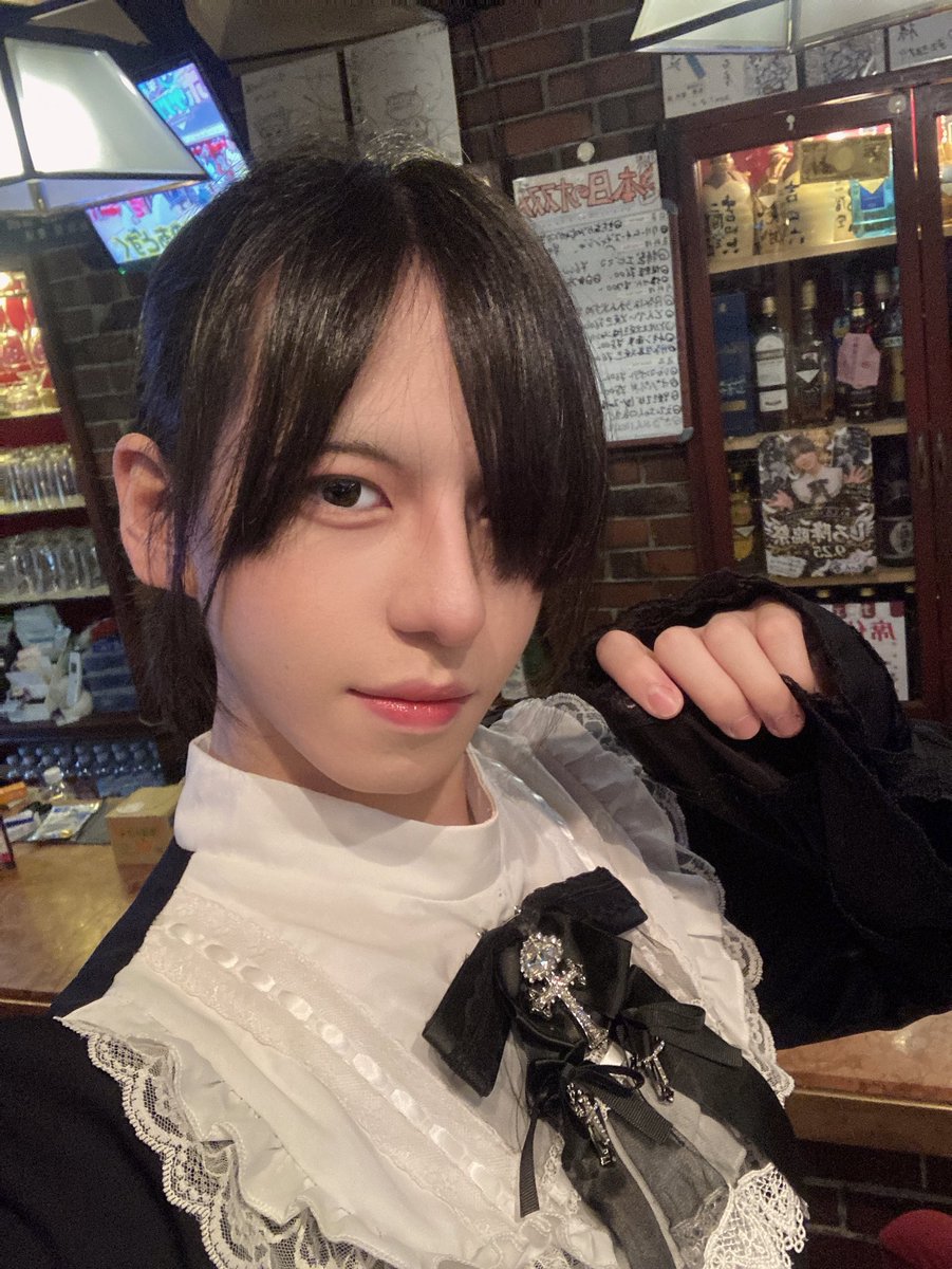 Shiro_041225's tweet photo. #えびちゃん家 
にちよーーーび！
えびちゃん家は今日も元気に営業中〜

今日は雨が降ったので
足元にお気を付けてご来店ください！
#大阪 #京橋 #ちょい飲み #ゲイ #gay #LGBT #LGBTQ https://t.co/Upp1HNsZSa