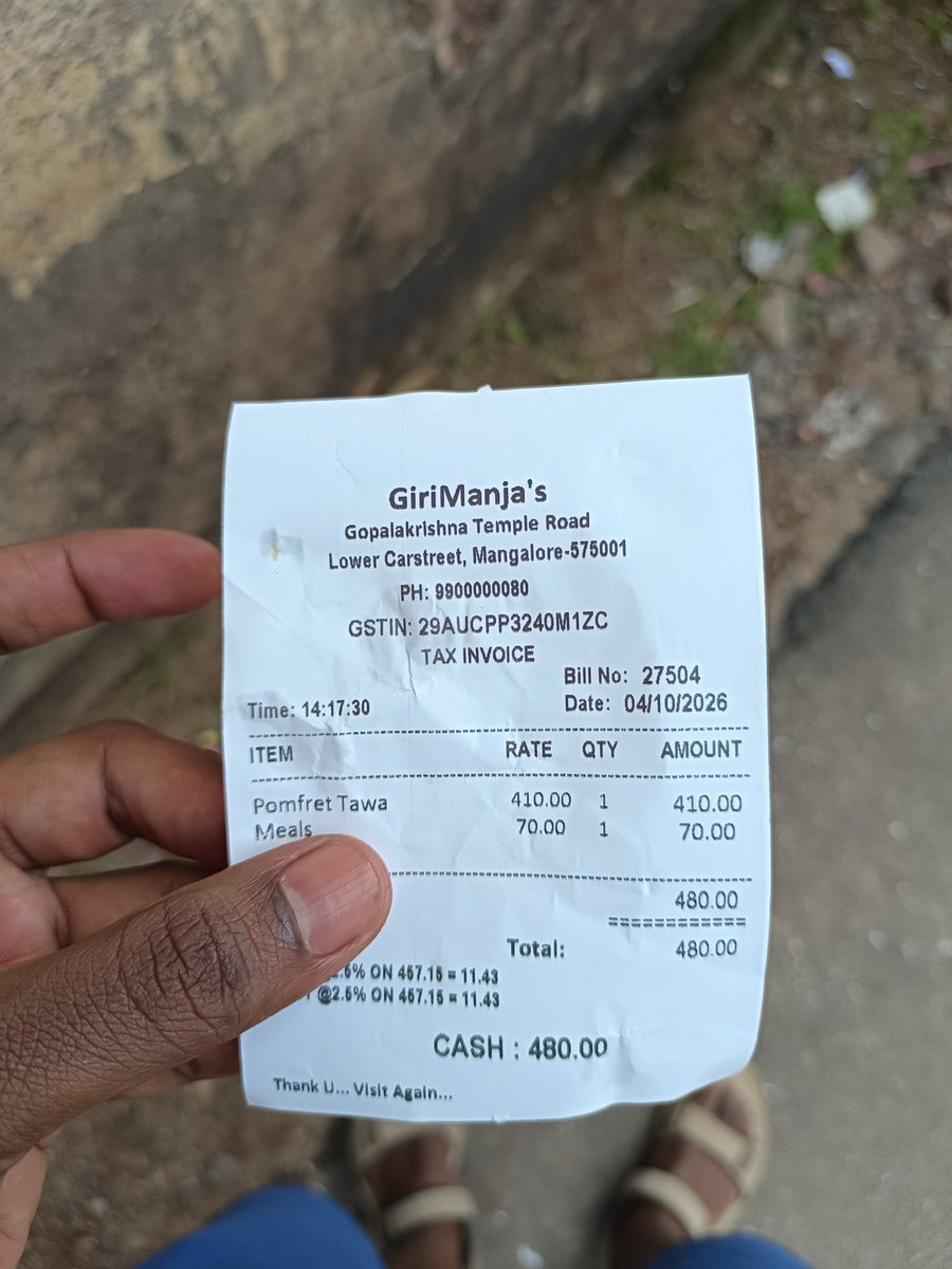 Karthi_Wanders's tweet photo. Giri Manjas ல மீல்ஸ்.. இங்க கொஞ்சம் நல்லா இருந்��து டேஸ்ட். 👌🏽
Machili க்கு போனேன் அங்க ஓவர் Crowd.. அப்படியே utrun அடிச்சி இங்க வந்தாச்சு.!
#பயணப்படுவோம் ! ❤️ #Mangalore #Mangaluru #Travel #Trip https://t.co/qM5OWBUHV0