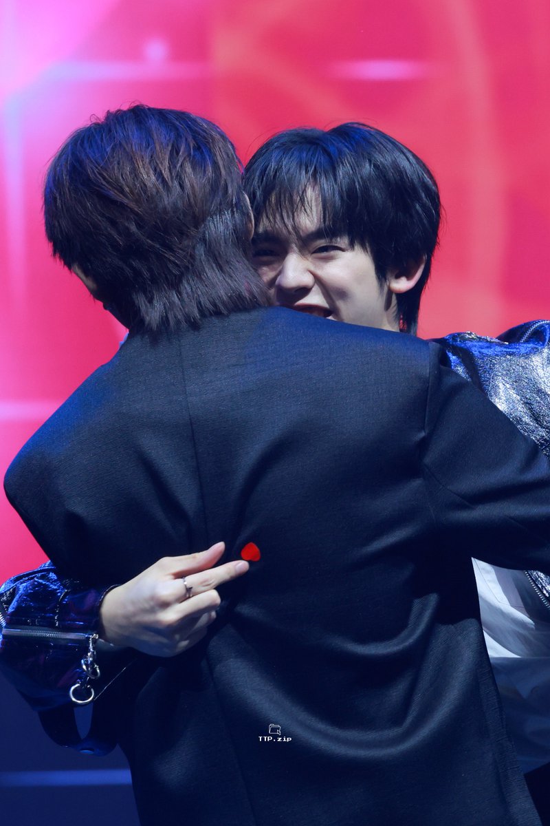 TTP_zip's tweet photo. 𖤐ˊ˗ 261004

ตี๋ไม่สนใจชนะหรอก มัม แค่ปิ๊ปยิ้มได้ก็พอแล้วว 

#ตี๋ตี๋ป๋อ #teeteepor 
#TTPfmMacau2026 https://t.co/mDDcPo0Lwr