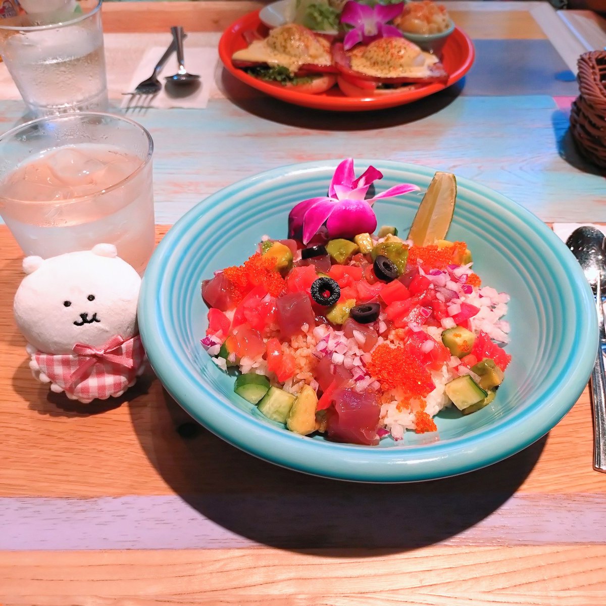 toutokiinochi's tweet photo. アヒポキもぐもぐ🥄
#自分ツッコミくま #ナガノのくま 
#ぬい撮り #尊き命たち https://t.co/Z2Gx9tC139