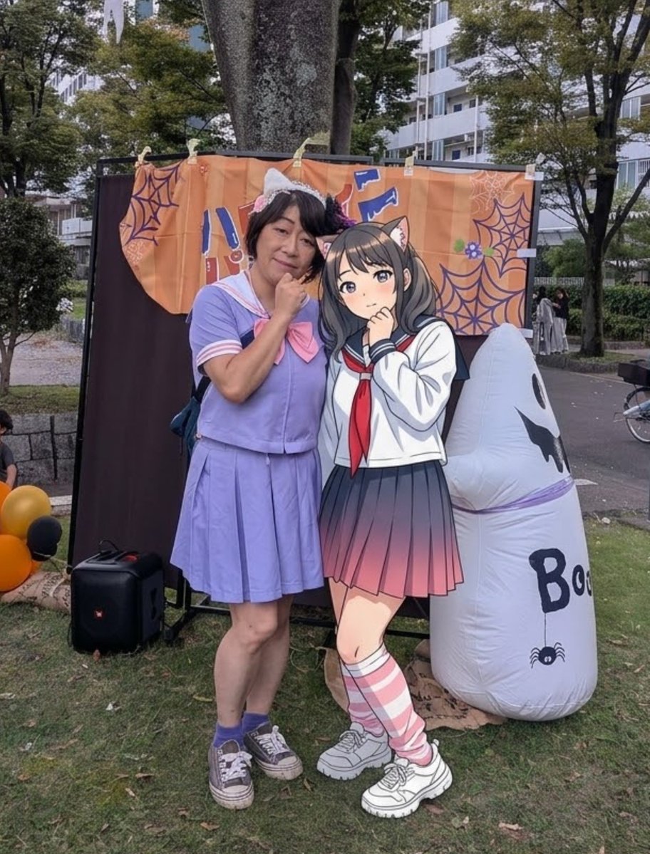 sadasonam's tweet photo. 大谷田一丁目団地ハロウィンパレード無事終了。楽しかったー。
こちらは娘と撮影したもの。
Geminiさんに娘だけ絵にしてもらいました。 https://t.co/Igoaj8siBo