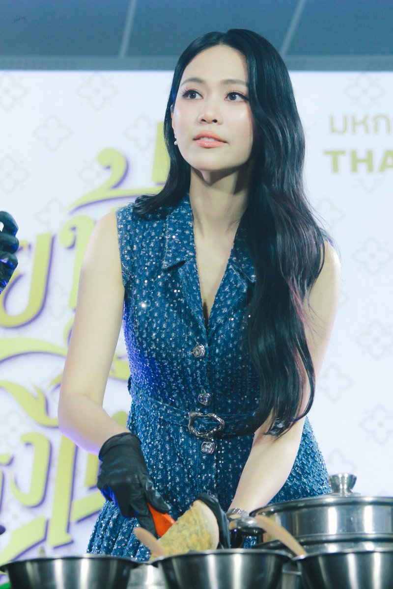 2wmtre's tweet photo. แป๋วท์งงว่าเค้ากรี๊ดอะไรกัน ~ 

THAI TASTE THAI FEST X PNB
#ไทยฟุ้งปรุงไทยxปุยนุ่นบิ๊นท์
#bintsireethorn https://t.co/uYMOjbyRfp
