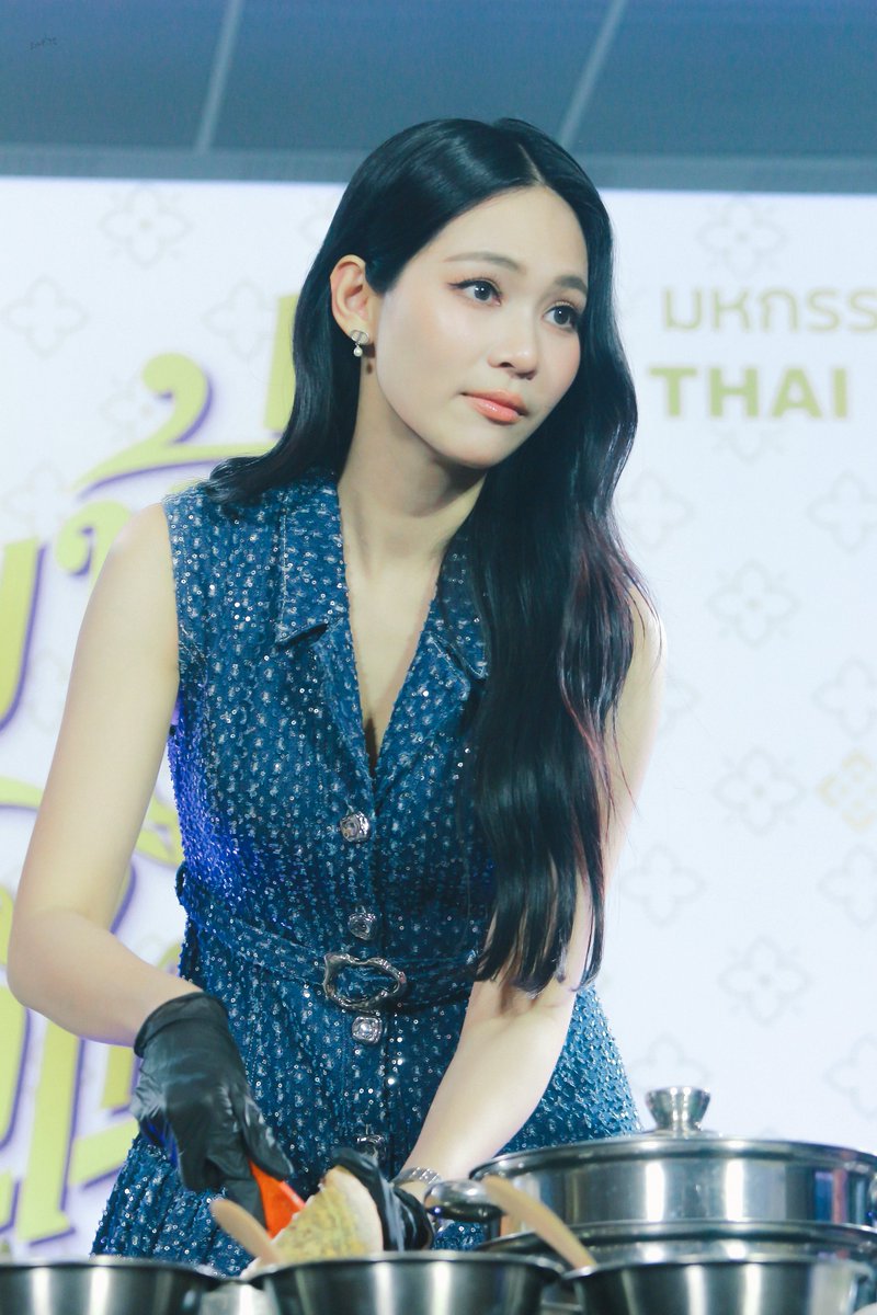 2wmtre's tweet photo. แป๋วท์งงว่าเค้ากรี๊ดอะไรกัน ~ 

THAI TASTE THAI FEST X PNB
#ไทยฟุ้งปรุงไทยxปุยนุ่นบิ๊นท์
#bintsireethorn https://t.co/uYMOjbyRfp