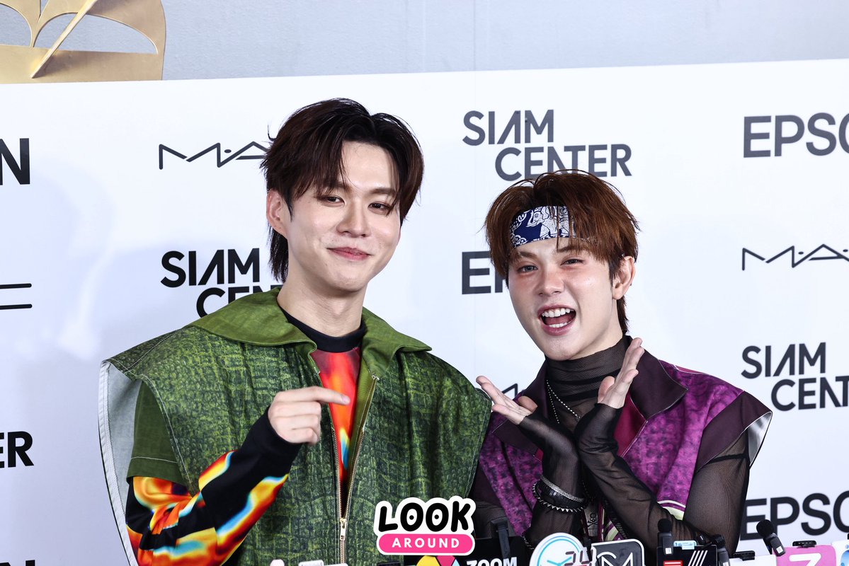 LookAround_TH's tweet photo. ช่วงสัมภาษณ์ “บีเวอร์ - ต้นหลิว”  ในงาน Siam Center BIFW 2026 💖✨

BEVERTONLIEW AT SIAM CENTER BIFW26
#SiamCenterBIFW2026xBEVERTONLIEW #บีเวอร์ต้นหลิว #BeverTonliew
#bbverpj #tonliewmtp
#SiamCenterBIFW2026 #BIFW2026 https://t.co/4n2MnyYocE