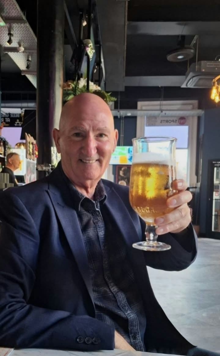 BarryIsmond's tweet photo. @EmmaCharloe1ad Very beautiful l love you too 🌹 🌹 🌹 https://t.co/GaFFEtV9pS