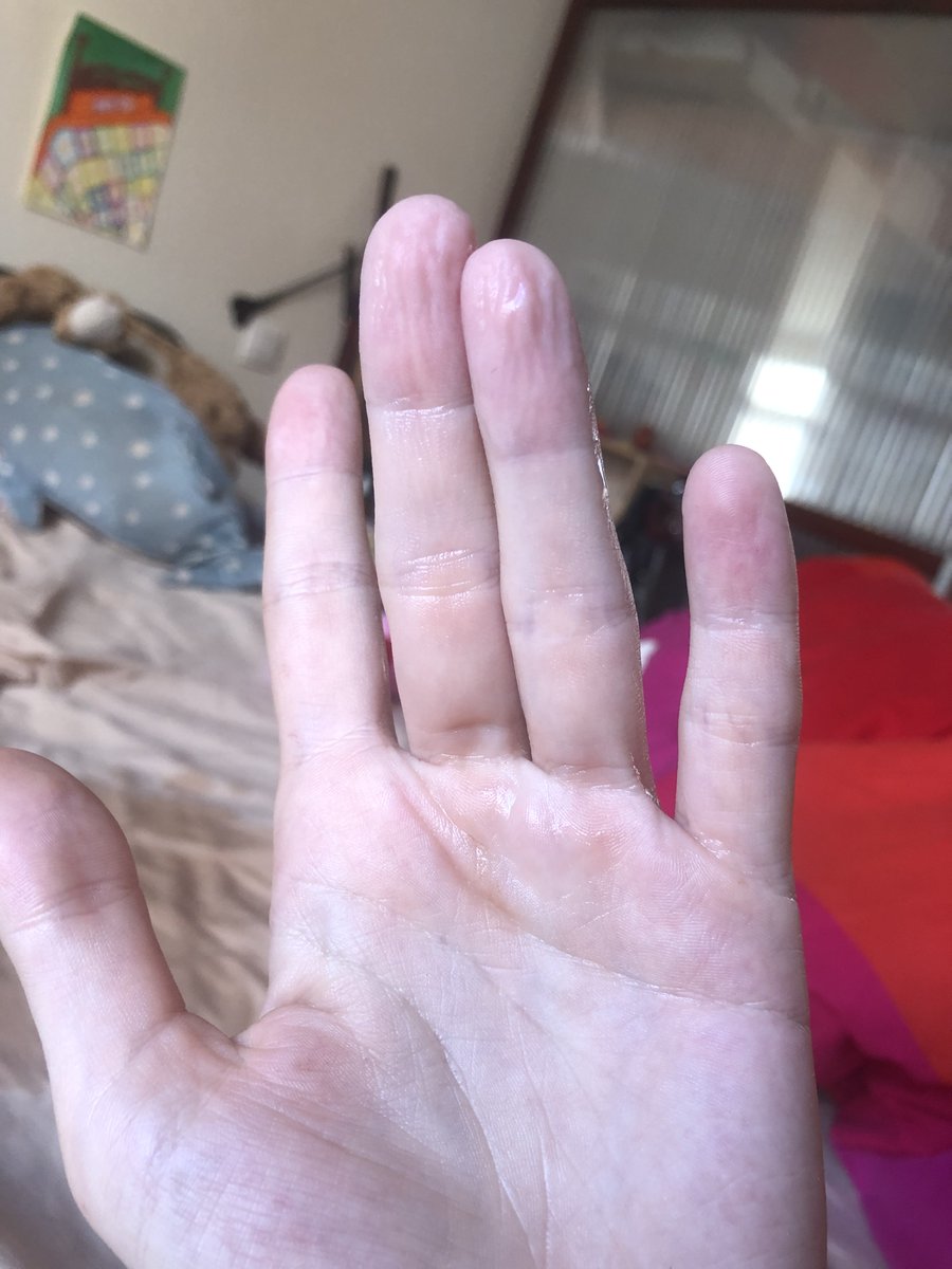 BBGenieDivin's tweet photo. Wondering which fingers I used????? https://t.co/WautJA53HK