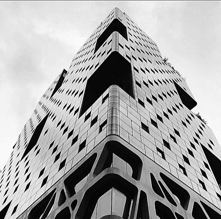 Random_026poc's tweet photo. Missing Matrix Building 
Designed by the prominent Korean architectural firm Mass Studies (led by Minsuk Cho) and completed in 2008, the skyscraper stands 100 meters tall with 27 stories. #bnw #photography #architectural https://t.co/NGrLGqlHsH
