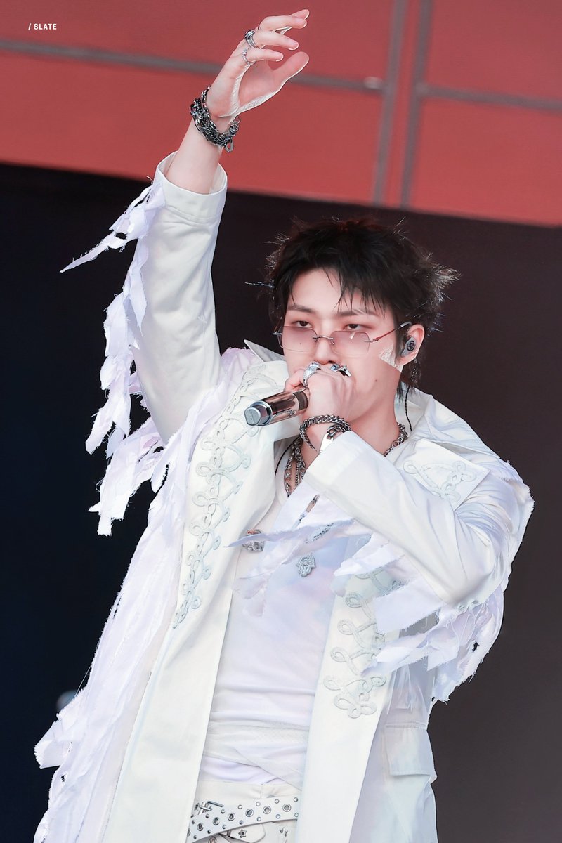 slate_mg's tweet photo. 260628 BST Hyde Park 

#MINGI #민기 #ミンギ
#ATEEZ #에이티즈
#BSTHydePark https://t.co/F1PhXF3Tql