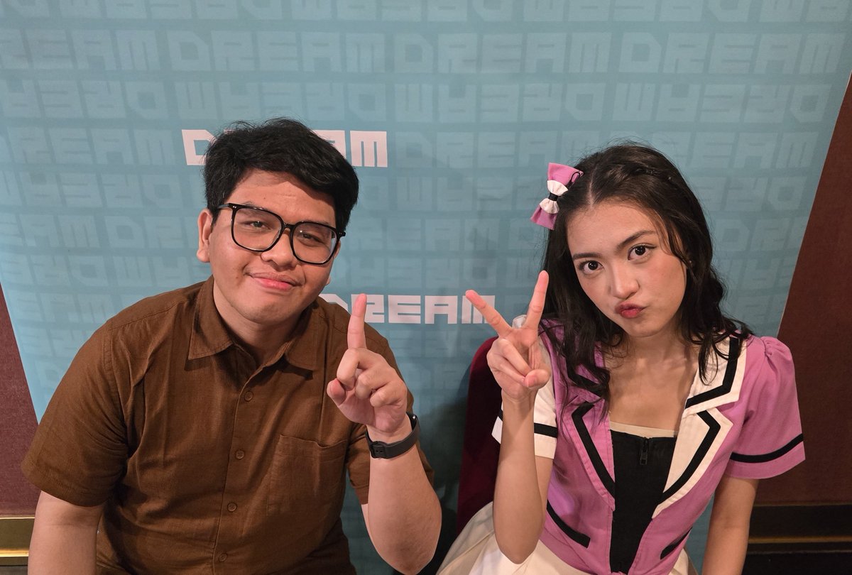 martiham's tweet photo. Ini maksudnya mau 21 tapi malah jadi 12. Sorry salah ngarahin nya wkwkwk. Thank you for today! @Greesel_JKT48 https://t.co/4ej4gR6ke3