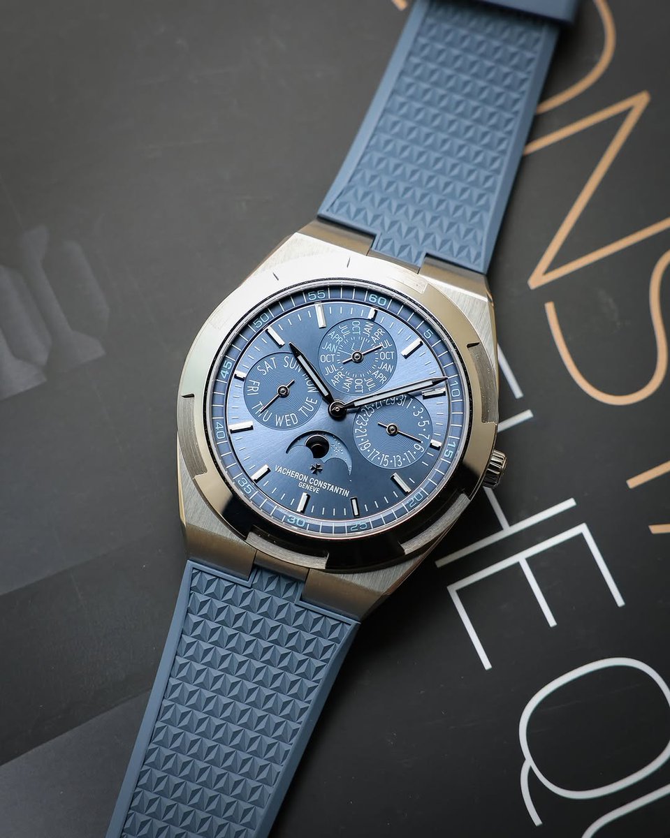 ManZonex's tweet photo. Vacheron Constantin – Overseas Perpetual Calendar Ultra-Slim (Ref. 4300V/120G-B945, White Gold, Blue Dial) https://t.co/wXo9vHRc43
