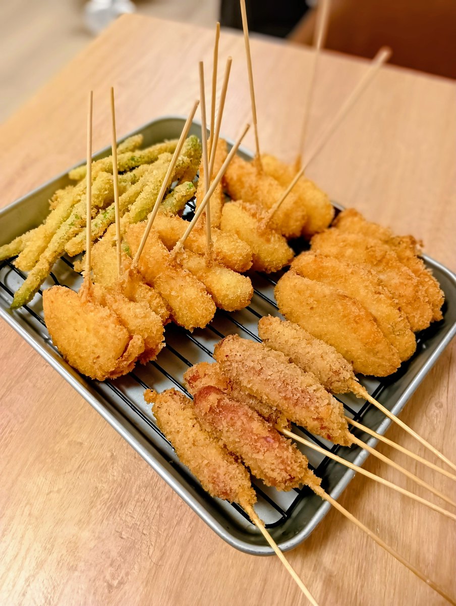 ValhallaDiablo's tweet photo. 今夜は揚げ物まつり🍻😋 https://t.co/LQhgnZyaJK