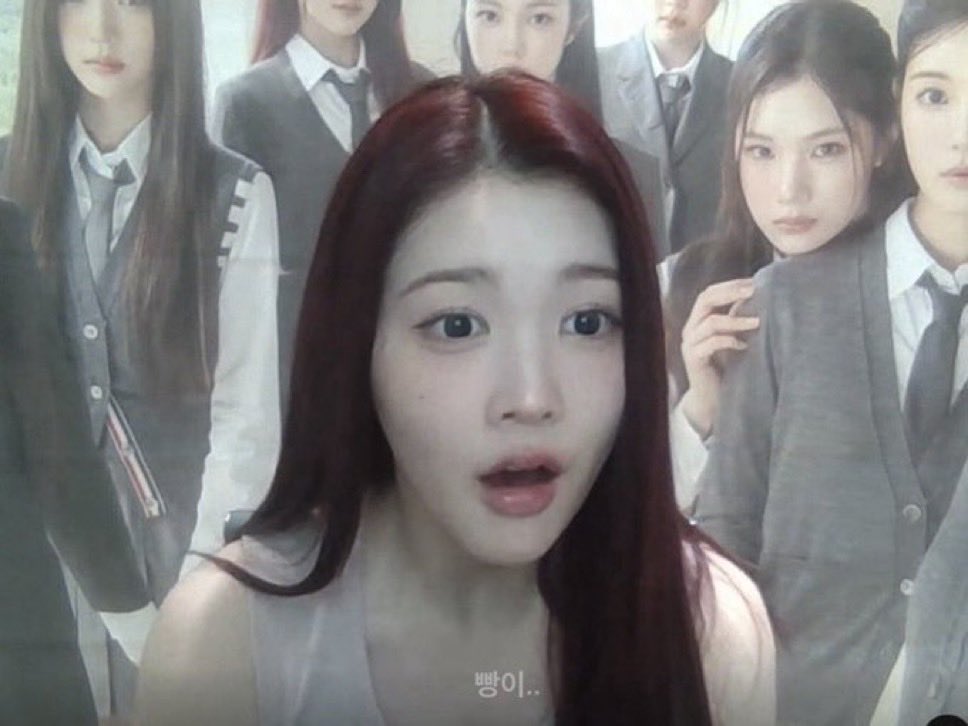 yureka_412's tweet photo. 둘이 싸웠다고..? https://t.co/2uDJkw3Lv1
