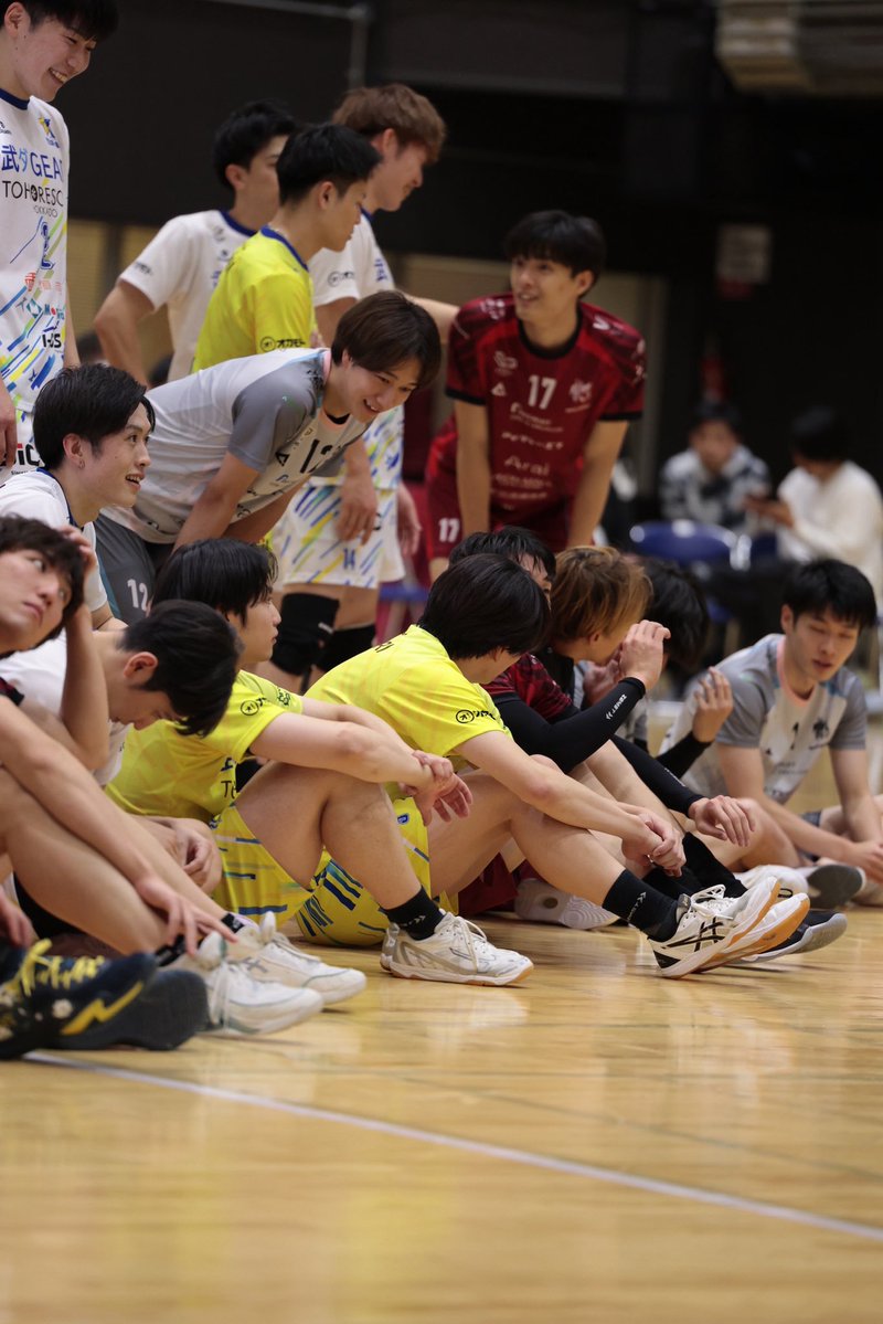 andme__m's tweet photo. 📅 2026.10.04
📍 上川町総合体育館
📸 26-27プレシーズンマッチ⭐️

大学ユニのみんなを勝手に懐古してた🥲

#北海道イエロースターズ
#吉村颯太 選手
#栁澤賢 選手
#ヴォレアス北海道
#中道優斗 選手
#国京大海 選手
#荒尾玲音 選手 https://t.co/CU9SAjv1mS