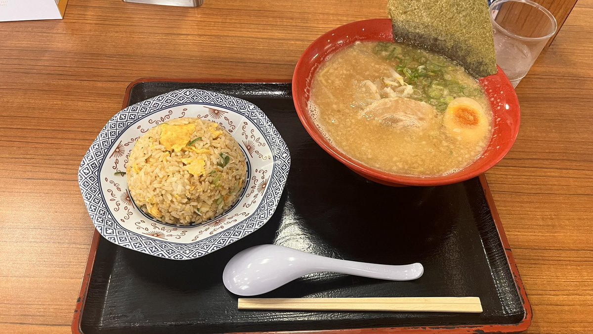 ae86_Fuku's tweet photo. 昔は福島にもあったにんたまラーメンのゆにろーず。
ゲームコーナー併設で24H営業。
ゲームセンターCXで有野課長が訪れていたのを観て知りました。日立で見かけて懐かしく、昼食に。
ゲームコーナーにあった初代ぱちスロAKB48、めちゃくちゃ打ち込んだ機種で懐かしく少し遊びました！神台だったなー https://t.co/jBeLo7wx3q
