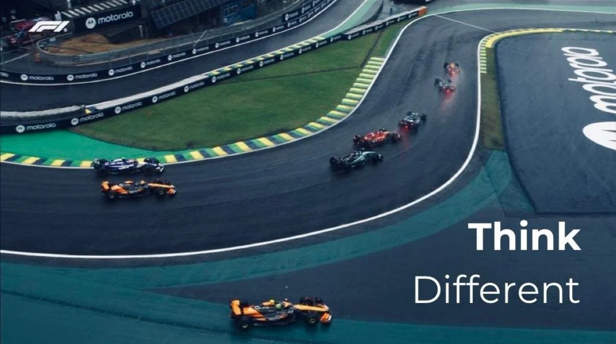 Swaffle_7's tweet photo. "CLAMOROSO COLPO DI SCENA FERMO RUSSELL CLAMOROSO"

La sottotrama di Lando Norris: https://t.co/3NwswvpOer