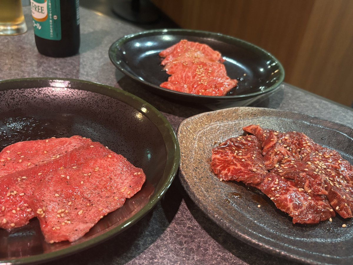 mo_kamo__'s tweet photo. 焼肉だーーー！！！！！🥩 https://t.co/FYtEKJpfLo