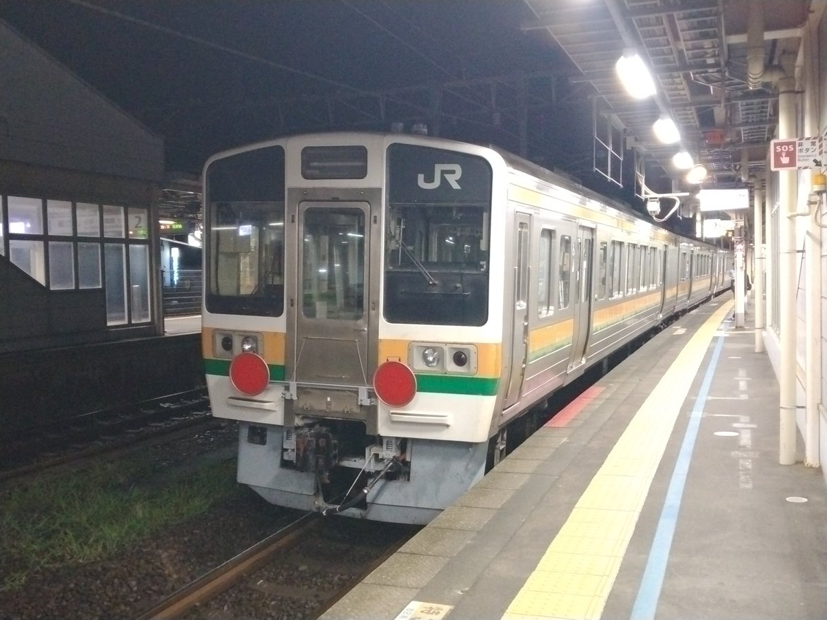 Dc82Hida's tweet photo. 敦賀駅に東海車、現る！ https://t.co/uzIKEgBEvj