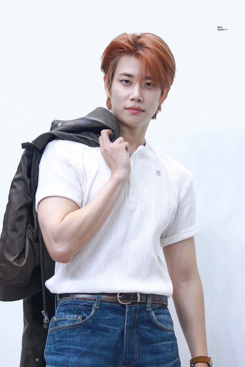 MJ__heart's tweet photo. 261004 뮤빗

엠모델🤴🏻🧡

#엠제이 #MJ #김명준 #아스트로 #ASTRO https://t.co/yK31hbbtN5