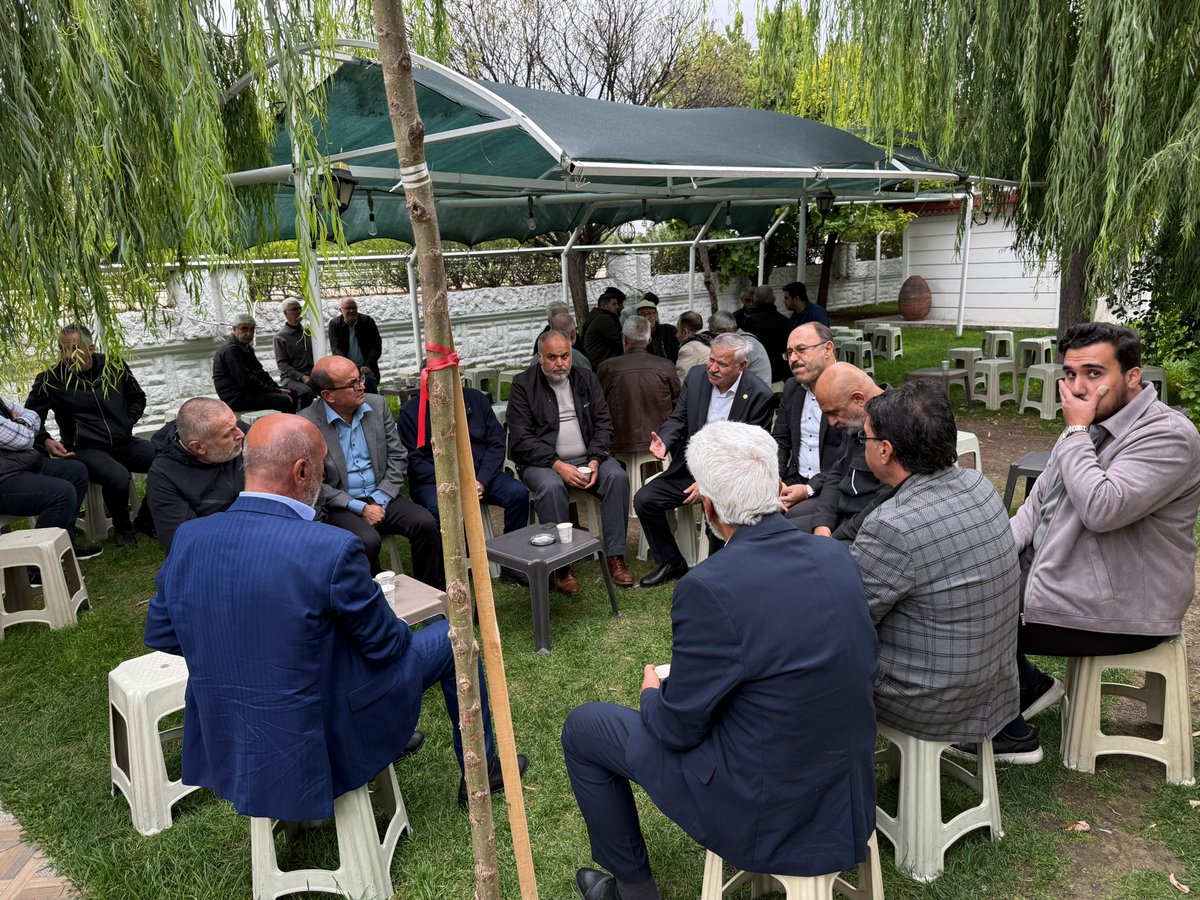 latifselvi42's tweet photo. Bakırcı ve Sametoğlu ailelerinin evlatları Fatmazehra kızımız ile  Mustafa Vehbi'nin nikâh törenine katıldık.

Gençlerimize ömür boyu mutluluklar diliyoruz. Allah mübarek etsin. https://t.co/0k0CqwwEEO