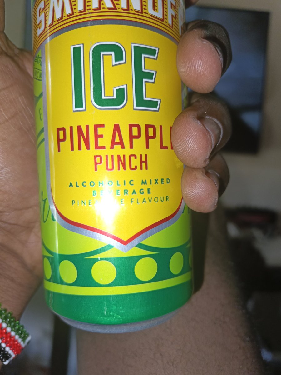 _maneno's tweet photo. Kumbe hii hukua juice tu 😂 sasa nini hulewesha madem hapa https://t.co/uswq9Ajcg6